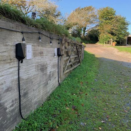 Trenderway Farm Panzió Looe Kültér fotó