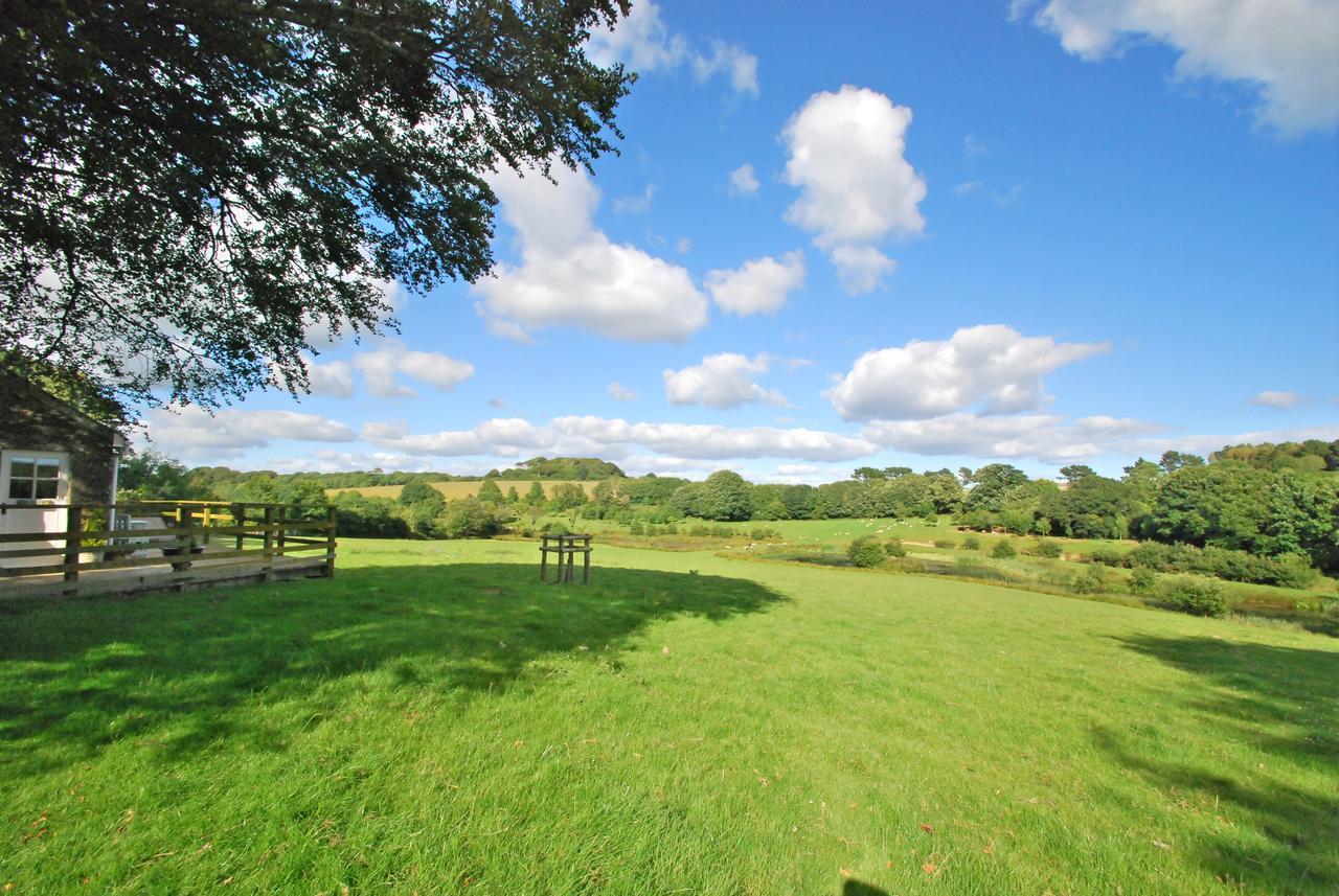 Trenderway Farm Panzió Looe Kültér fotó