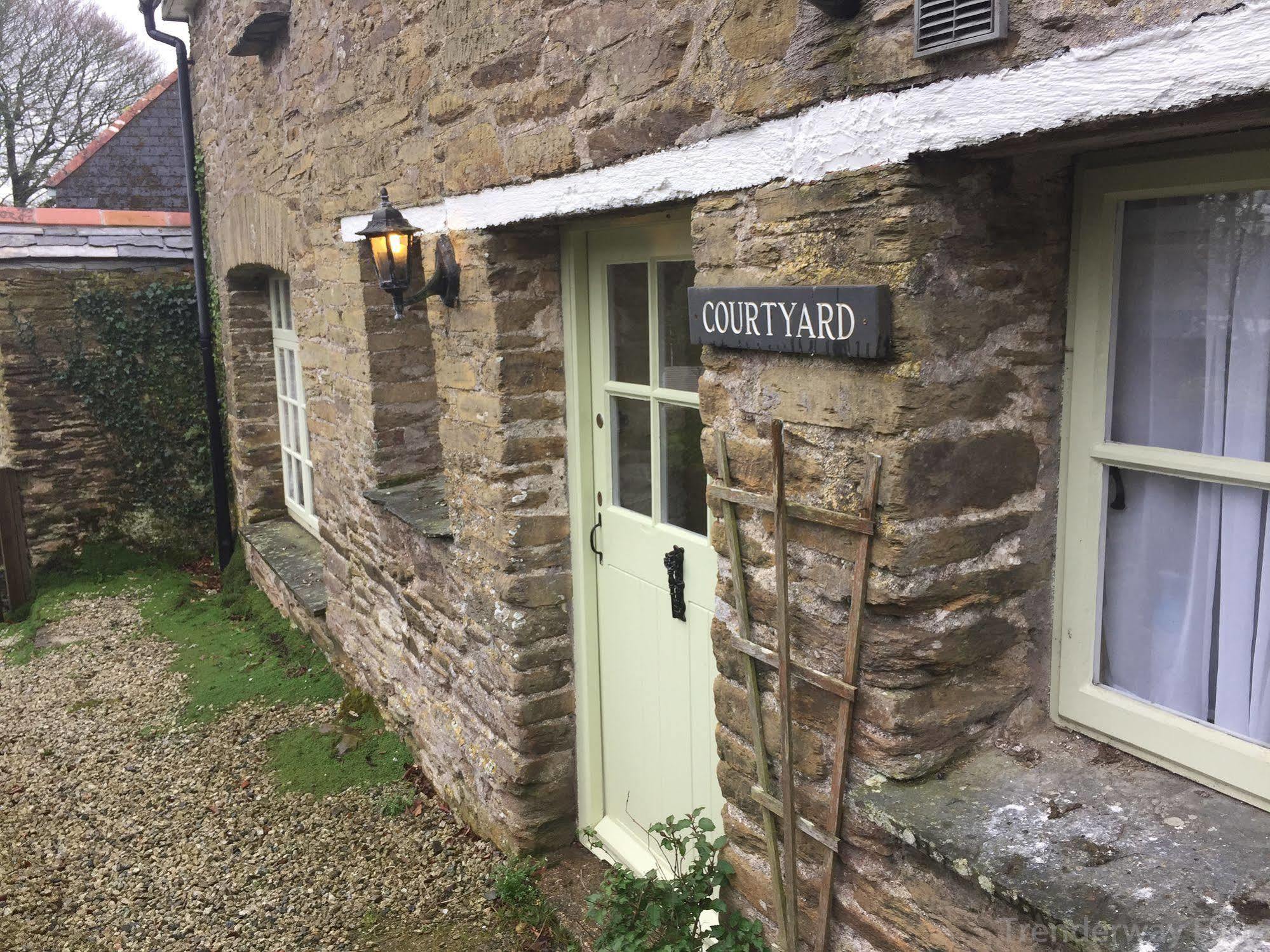 Trenderway Farm Panzió Looe Kültér fotó